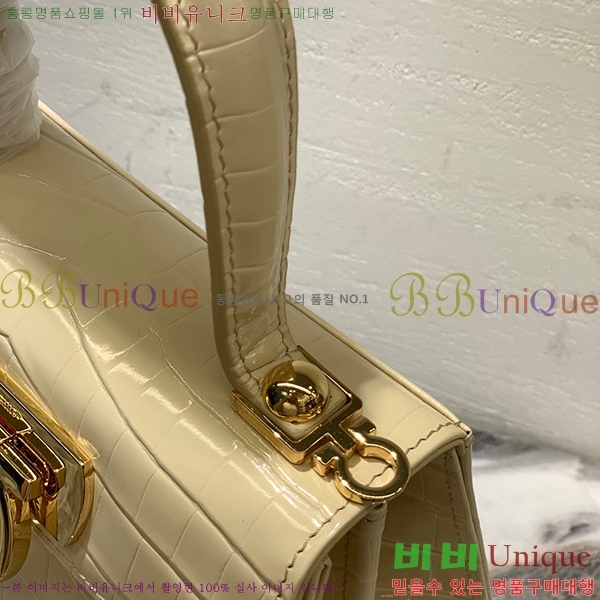 #䷹ ڴ ž ڵ 212267-1001