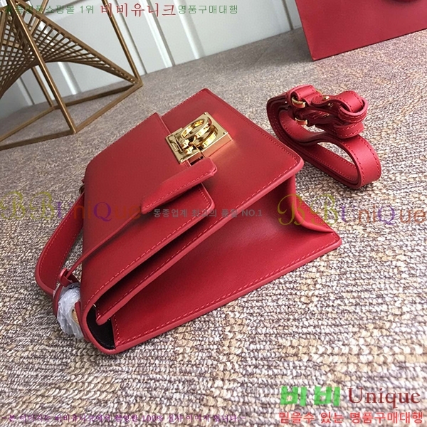 #䷹ ϸ  21E099-1100
