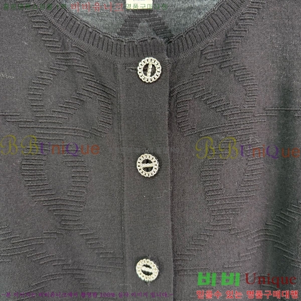  ޽  HE211553-4