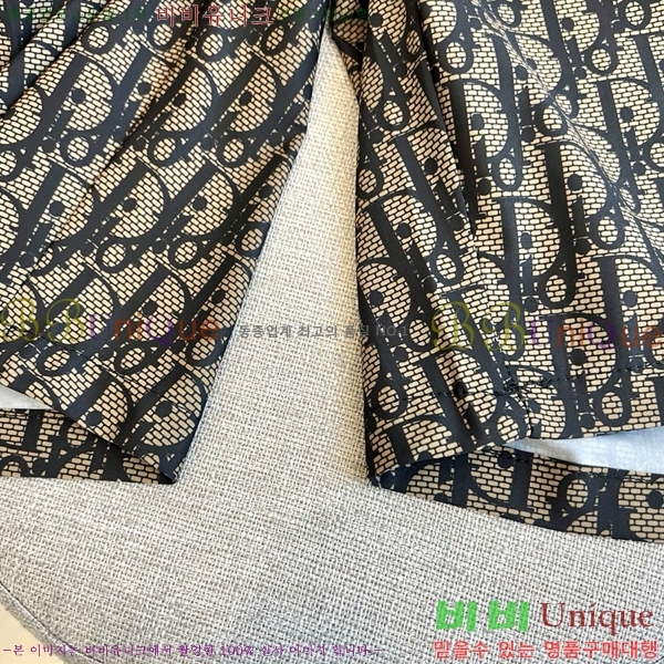   ݹ D255686-1