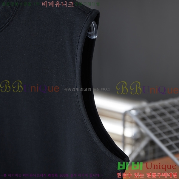    μҸ D258153-2